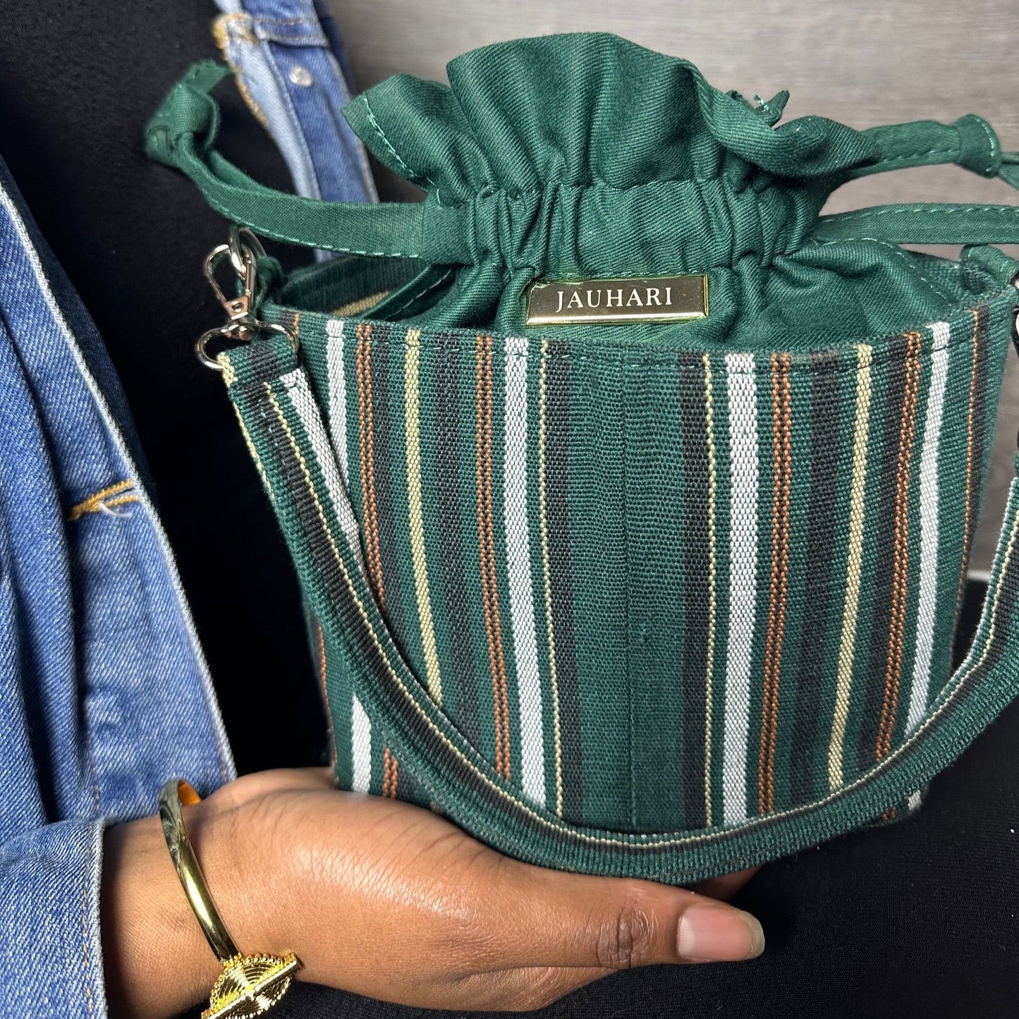Bucket vert