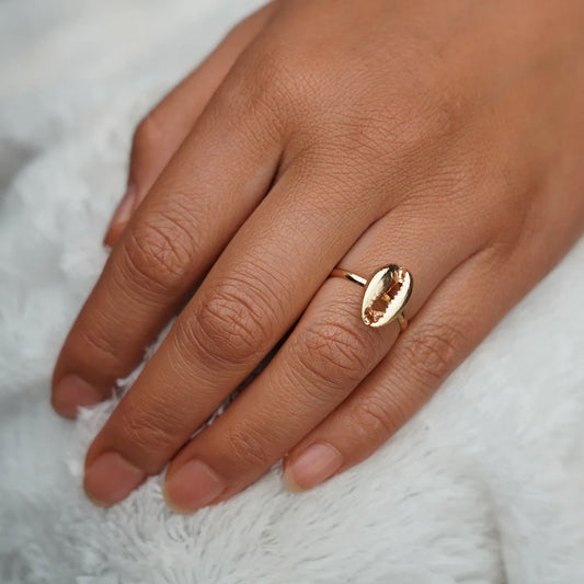 Bague cauri doré